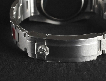 Rolex Submariner Date 40mm 116610LV