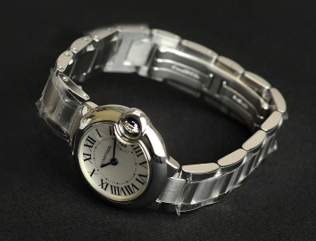 Cartier Ballon Bleu de Cartier Watch 28mm W69010Z4