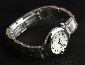Cartier Ballon Bleu de Cartier Watch 28mm W69010Z4