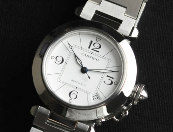 Cartier Pasha C Watch Medium Model 35mm W31074M7