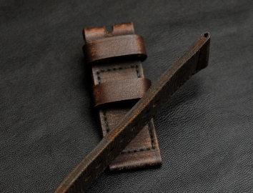 Gunny Straps Dark Chocolate