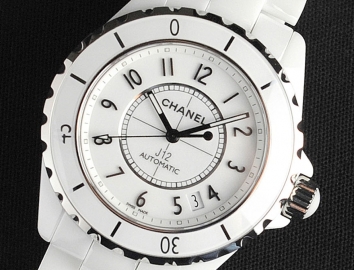 Chanel J12 White Classic 38mm H0970