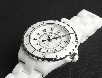 Chanel J12 White Classic 38mm H0970