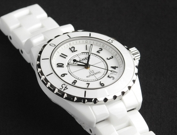 Chanel J12 White Classic 38mm H0970