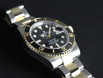 Rolex Submariner Date 40mm 116613LN