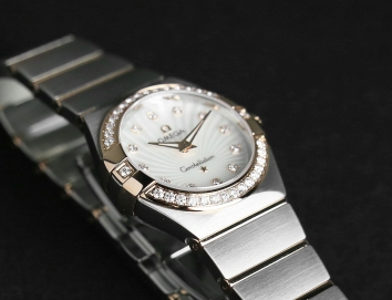 Omega Constellation Quartz 27mm 123.25.27.60.55.002
