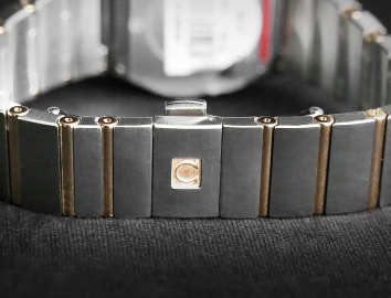 Omega Constellation Quartz 27mm 123.25.27.60.55.002