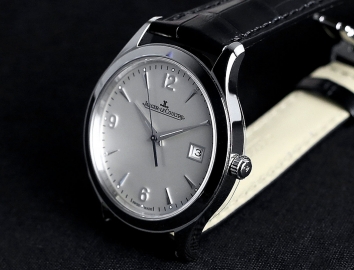 Jaeger-LeCoultre Master Control Mens Watch 39mm Q1548420