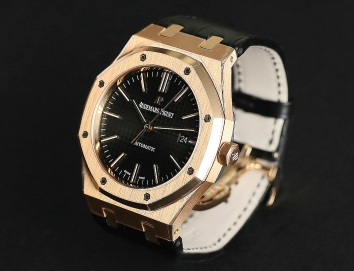 Audemars Piguet Royal Oak Selfwinding 41mm 15400OR.OO.D002CR.01