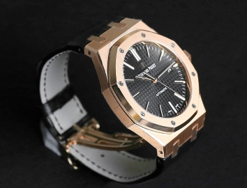 Audemars Piguet Royal Oak Selfwinding 41mm 15400OR.OO.D002CR.01