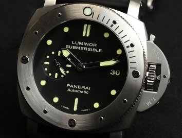 Panerai Luminor Submersible 1950 3 Days Automatic Titanio 47mm PAM00305