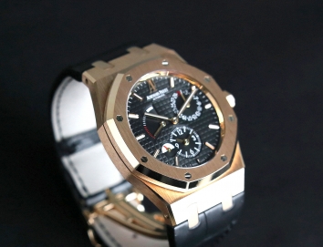 Audemars Piguet Royal Oak Dual Time 39mm 26120OR.OO.D002CR.01