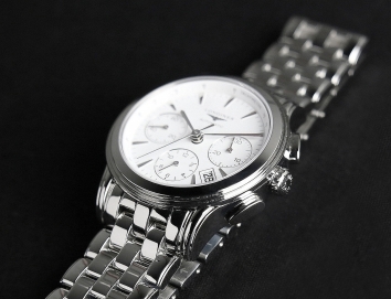 Longines Les Grandes Classiques Chronograph White Dial Steel Men's Watch 39mm L48034126