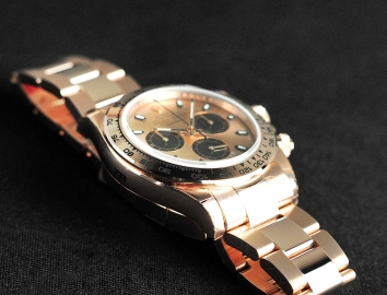 Rolex Cosmograph Daytona 40mm 116505 Rosegold Pink Dial