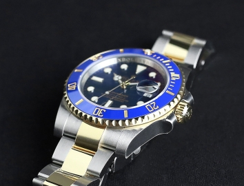 Rolex Submariner Date 40mm 116613LB