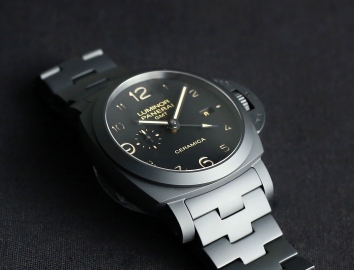 Panerai Tuttonero 44mm PAM00438