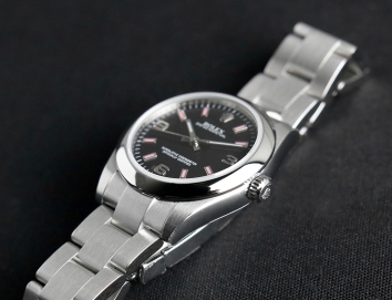 Rolex Lady Oyster Perpetual 31mm 177200 Black Dial