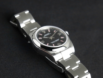 Rolex Lady Oyster Perpetual 31mm 177200 Black Dial
