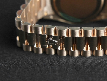 Rolex Day-Date 36mm 118235A2RU_Brown